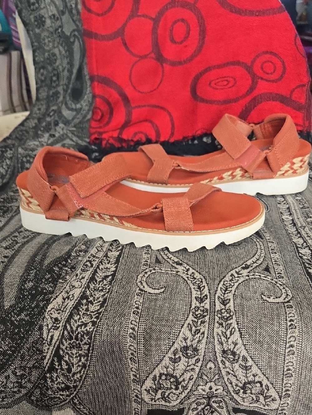 Bob's from Skechers, jute wrapped petite wedge, Beach look, brick red Sandals - Picture 6 of 13